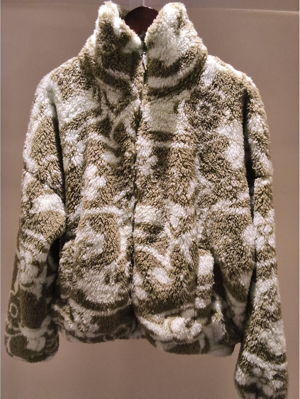 American Eagle Seriously Huggable Plush Sage Green Fleece Jacket, Medium